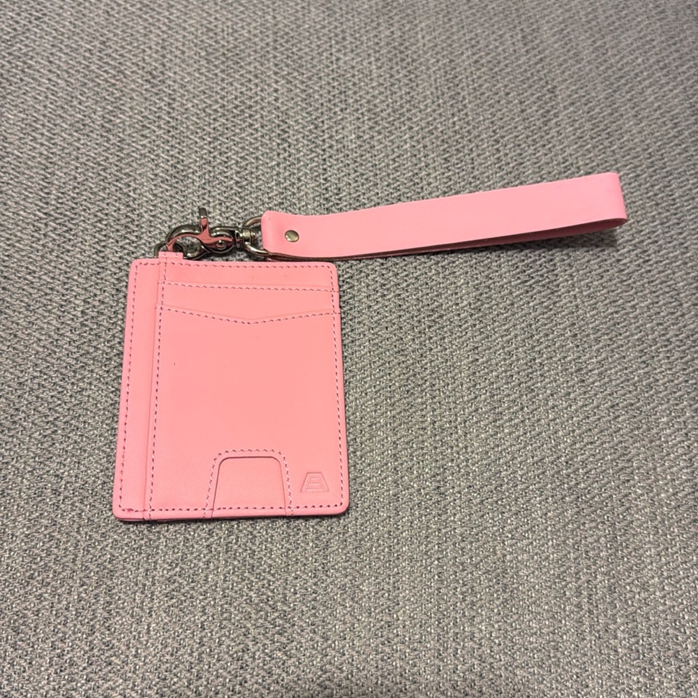 Andar Denner wallet
Peony